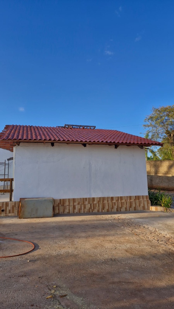 Edificação e Reformas Sara White